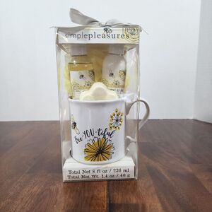 Simple Pleasures "Bee-YOU-tiful" Mug and Bath Set